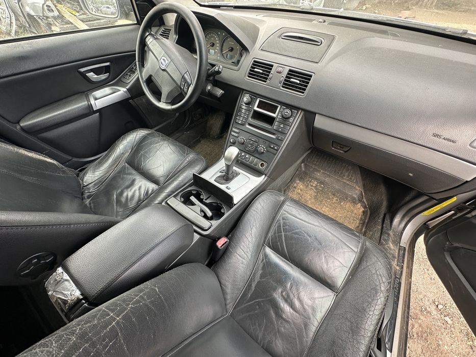 Volvo XC90 2.4 185кс на части