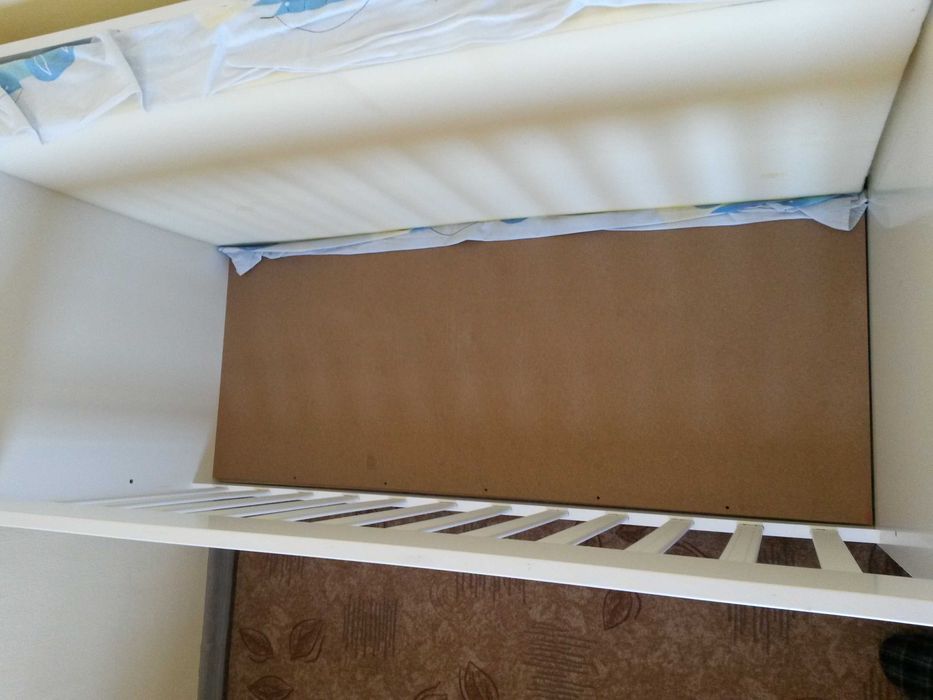 Кошара с матрак от дунапрен 120/60 на две нива