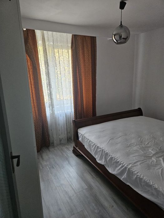 Închiriez apartament 2 camere decomandat in zona Gheorgheni str Herculane