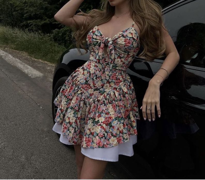 Лятна рокля с флорален принт размер М