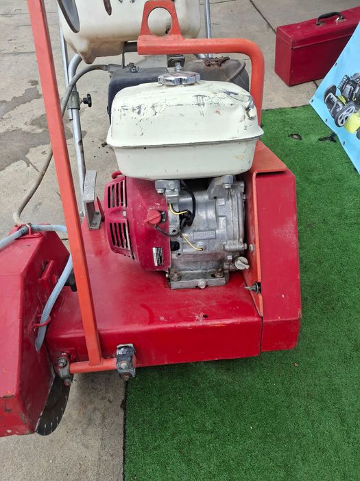 Бензинов фугорез - Honda