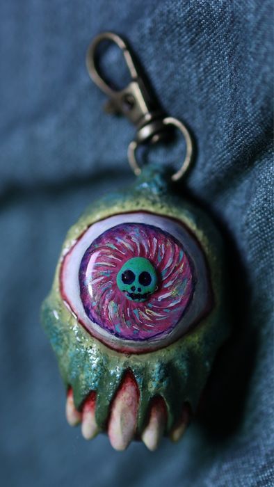 Breloc Handmade Zombie