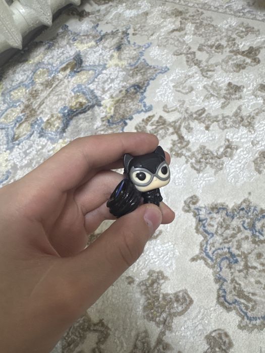 Selina kyle из киндер DC