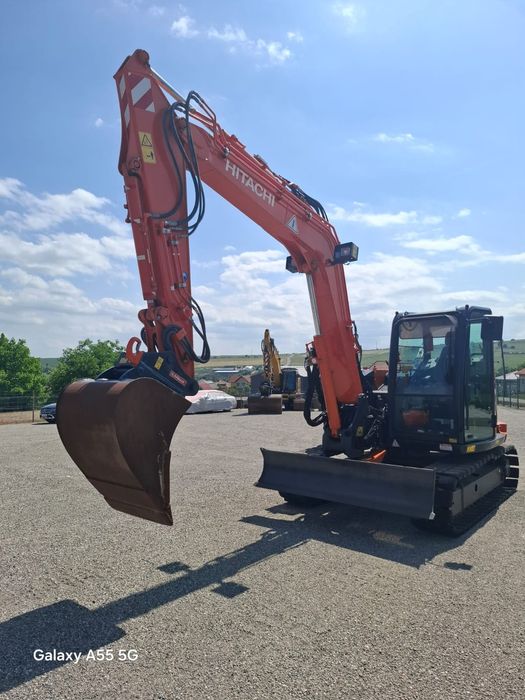 Excavator HITACHI 85 USB