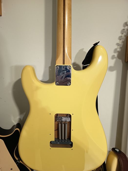Fender player Stratocaster HSH