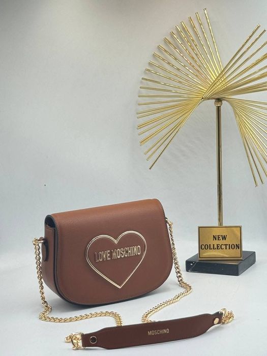 Стилна дамска чанта