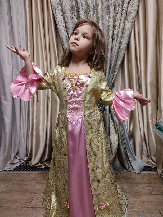 Платья для девочек