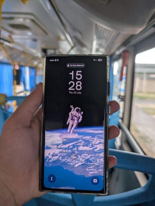 Samsung S23 ultra в плохом состоянии