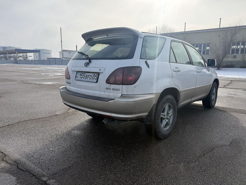 Rx300  лексуз в хорошем состоянии