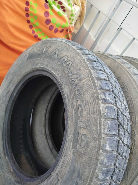 Продам шины 225/75/16 б/у летние