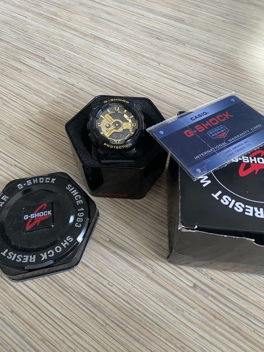Casio G-Shock GA-110GB-1A в черно и златисто