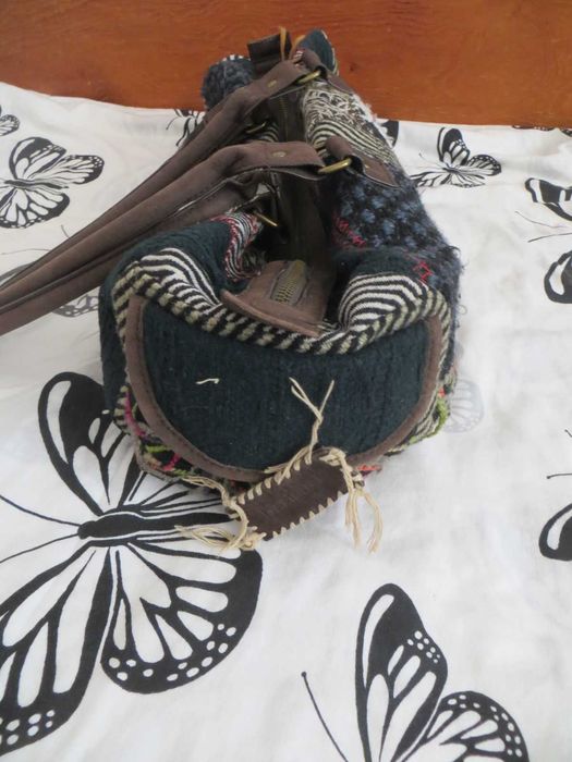 Дамски чанти  Kipling, Desigual