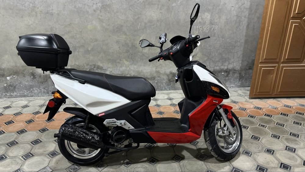 Скутер редкий 80 куб LIFAN QT 26 (возможно в РАСРОЧКУ)