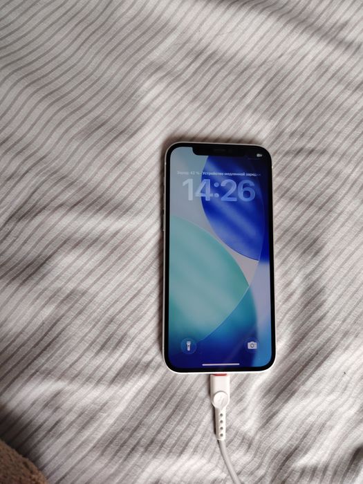 продаётся телефон