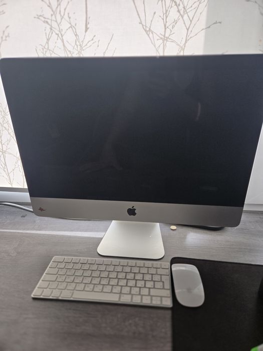 Продам iMac 21.5