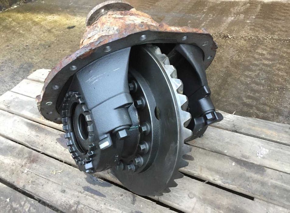 Grup diferential RENAULT P1370 Z=13/37 RENAULT/dezmembrez camion