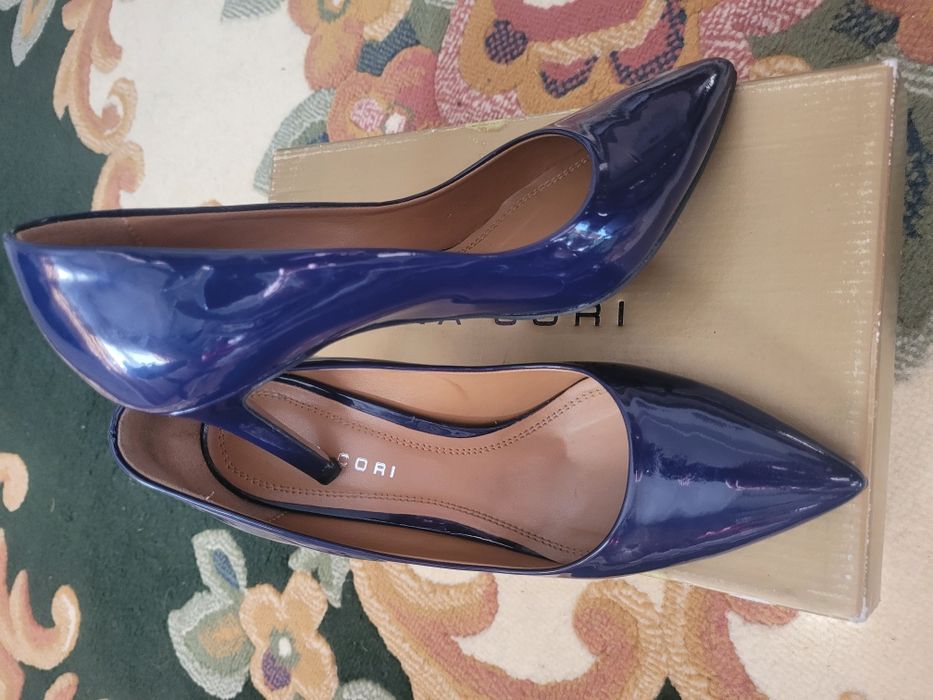 Pantofi din piele lacuita stileto