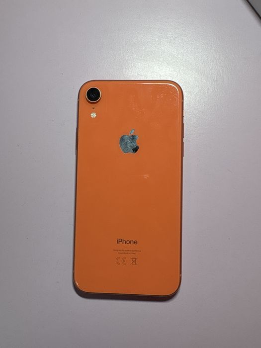 Vând iPhone 10 XR