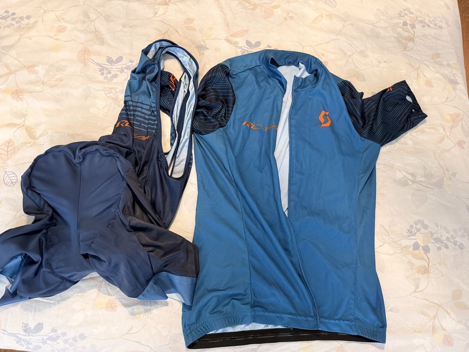 Дрехи и каски Scott RC Team