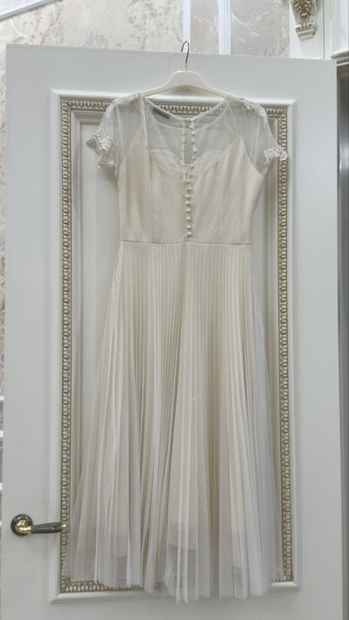 Платье с узорами