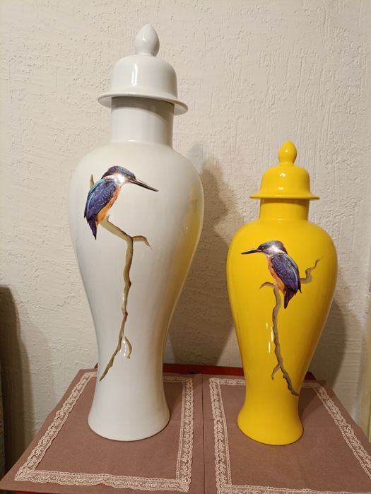 Парные китайские вазы