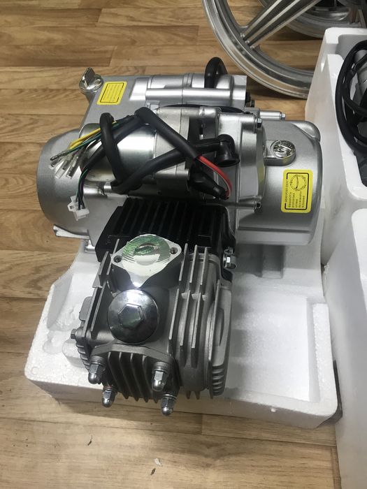 Мотор 110куб. 150куб. 200кубовый