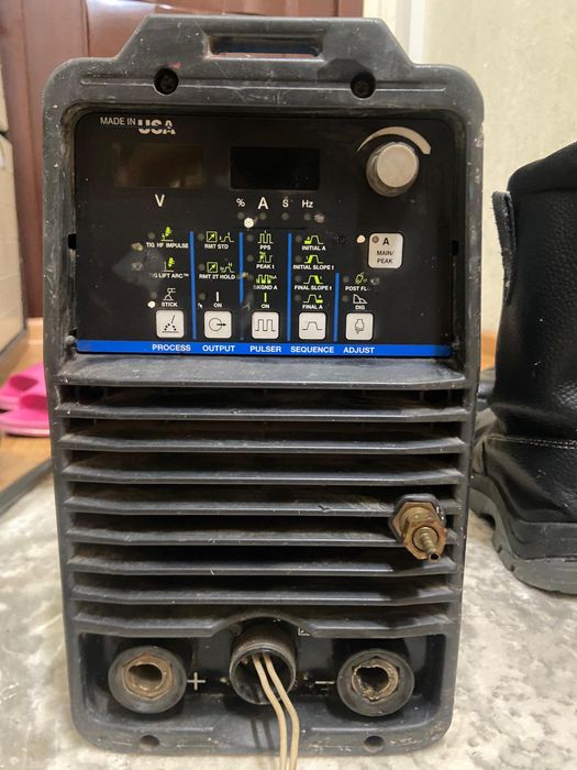 Сварочный аппарат MILLER MAXSTAR 200