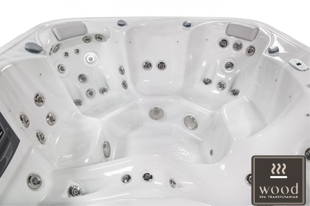 -20%  VENUS – jacuzzi pentru familie.