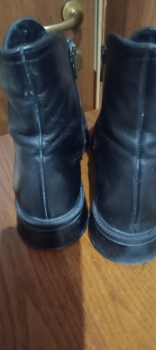 Дамски боти, естествена кожа, 38 номер, обути 3 .