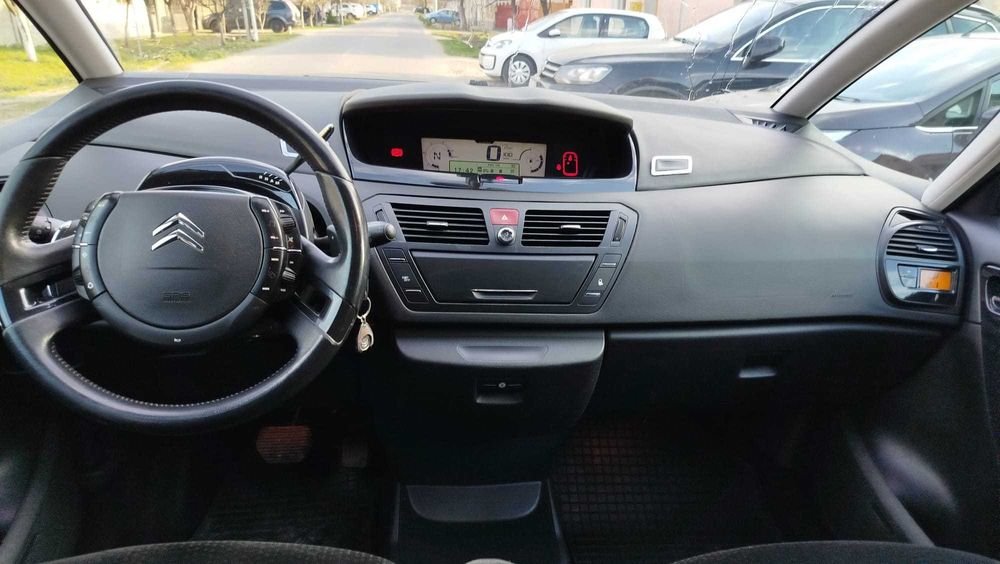 Vând Citroën C4 Grand Picasso 2.0 HDI- 7 locuri– cutie automată