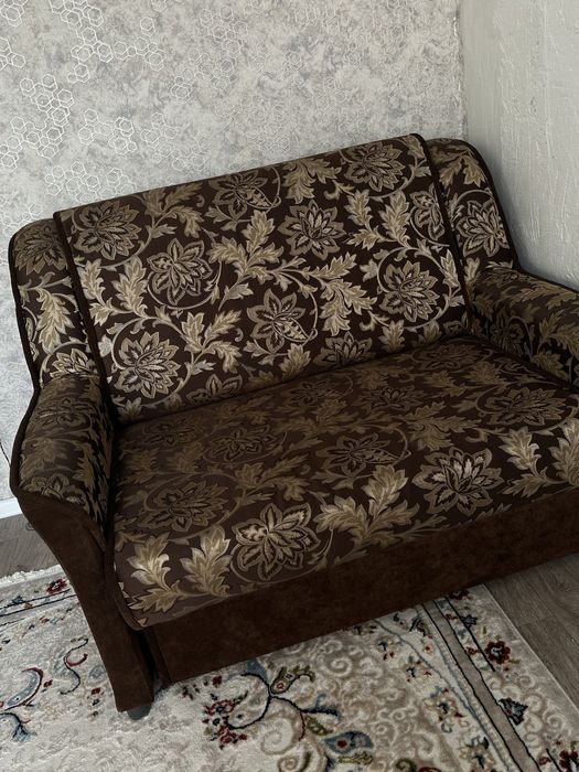 Раскладной диваны и кресло