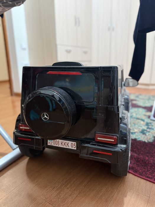 Детский электроавтомобиль