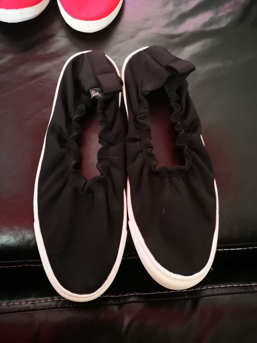 Дамски обувки нови цена 5лв за брой