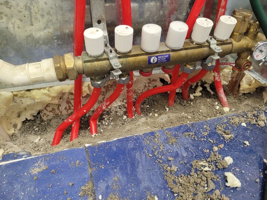 Spalare profesionala instalatii Incalzire in pardoseala Calorifere.