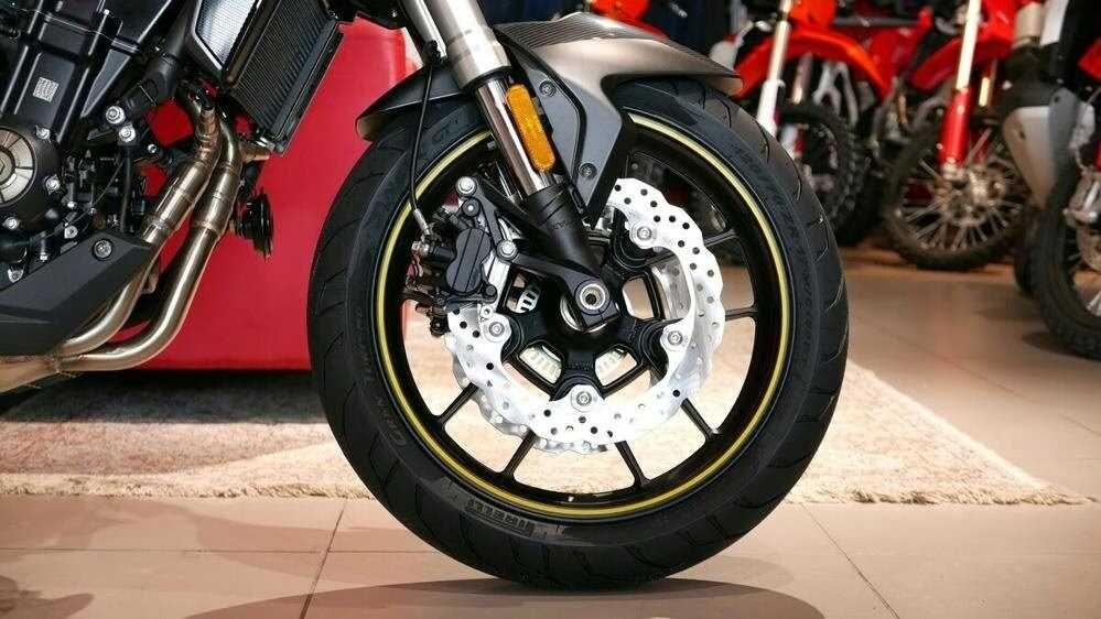 Мотоцикл Voge R525
