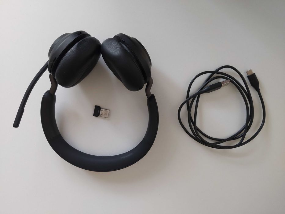 Профессиональная гарнитура Jabra Evolve2 65 + USB адаптер Link 380