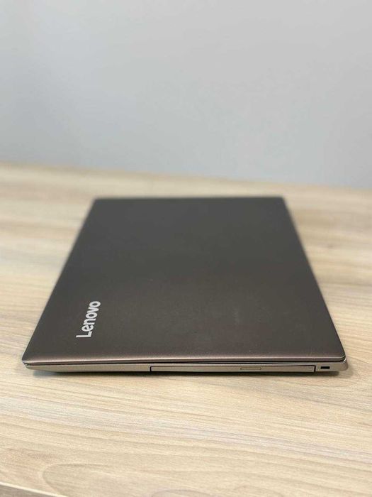 Lenovo IdeaPad 520 - 15,6”, Intel Core i7 - 8550U, 8GB RAM, 120GB SSD