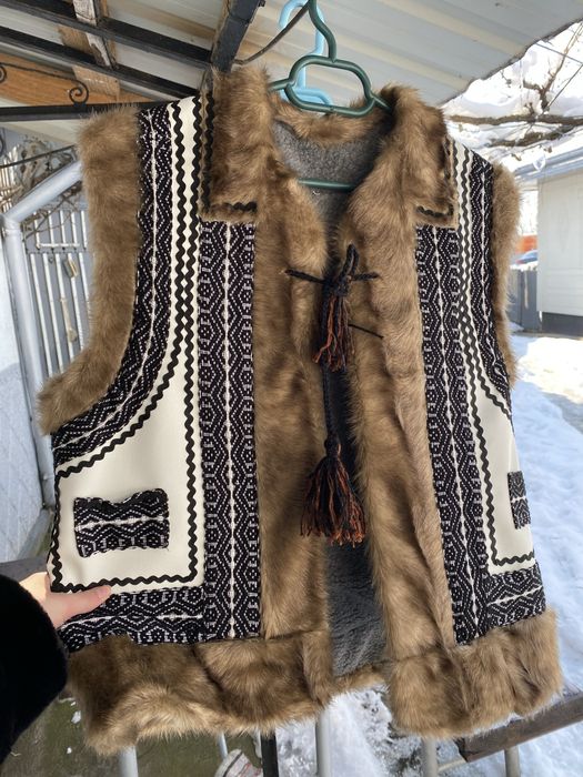 Lucram bundite pe comanda