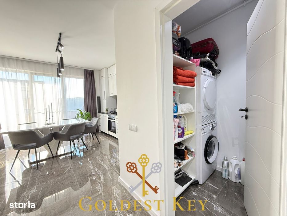 Apartament generos cu 2 camere, balcon, debara si parcare