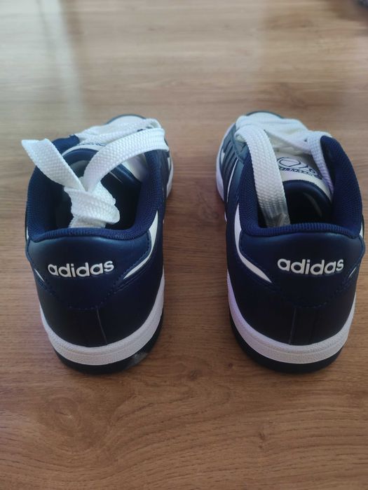 Сникърси Adidas Rapid Court Low