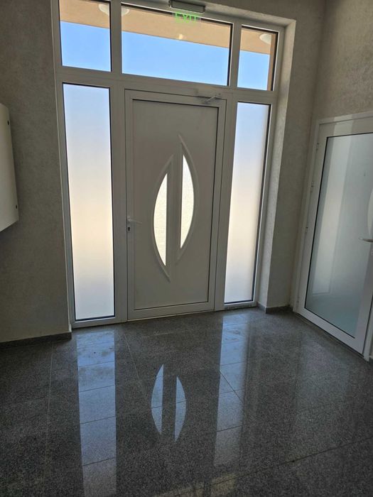 Продава се Тристаен апартамент в Пловдив, Христо Смирненски - 131 кв.м за 1336 €/кв.м - Снимка #2