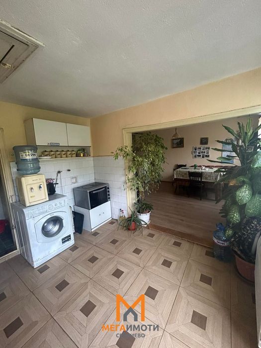 Продажба Къща гр. Севлиево - с. Бериево 280m² и двор 1800m²
