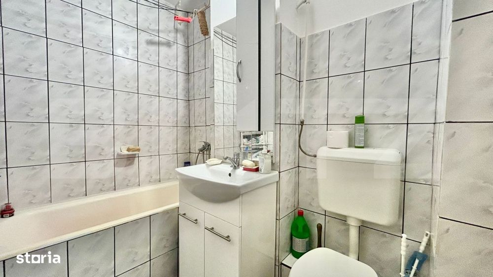 Apartament 2 camere, decomandat, Nufarul