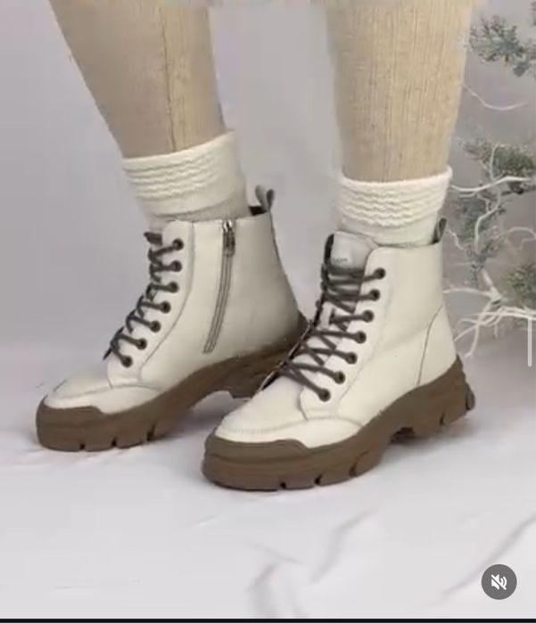 Продам женские сапожки