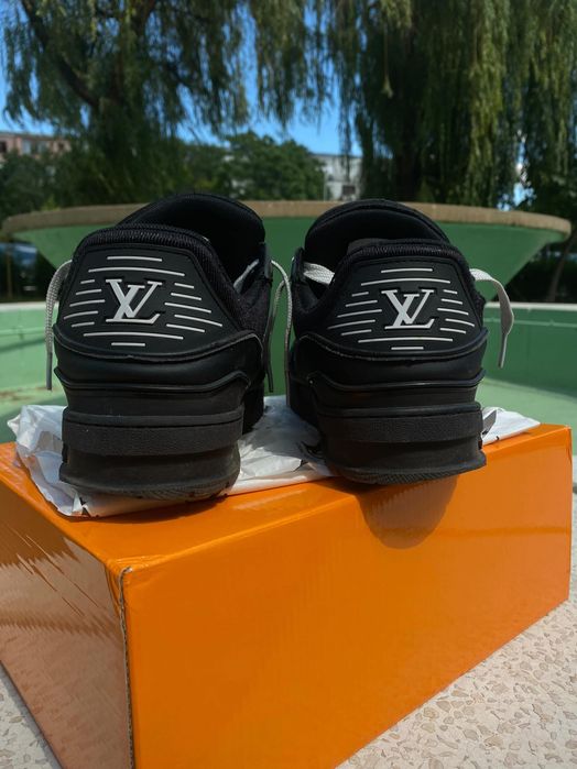 Louis Vuitton Trainer Black