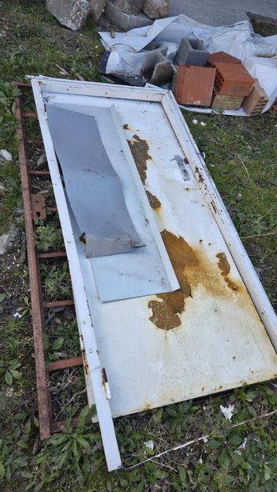 Железни врати за двор