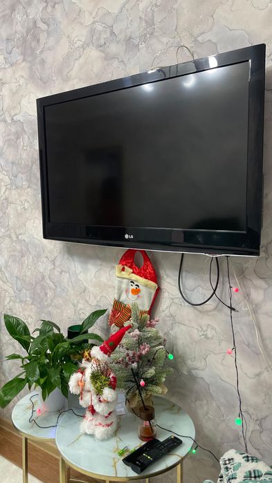 Продам телевизор LG