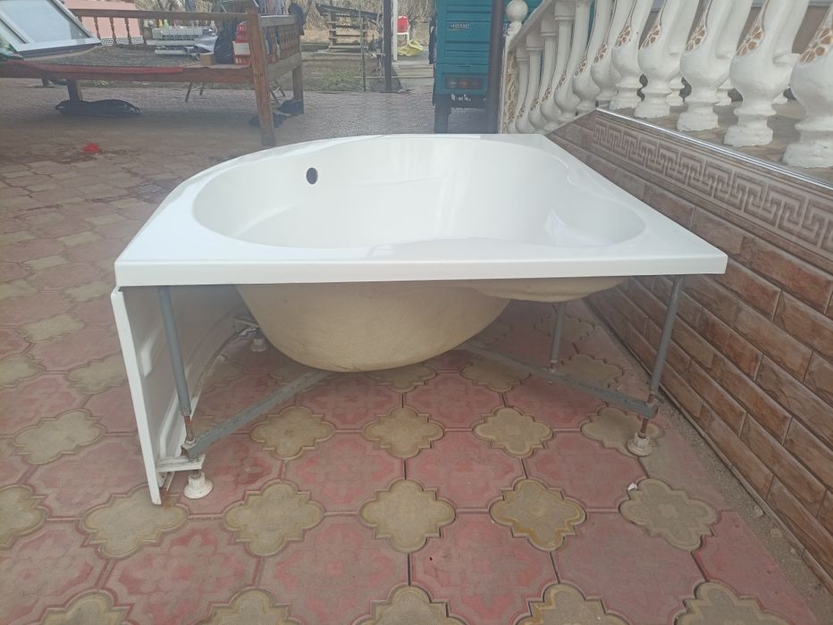 Ванна, "МУСАФФО" 1.2х1.2 сифати а'ло.