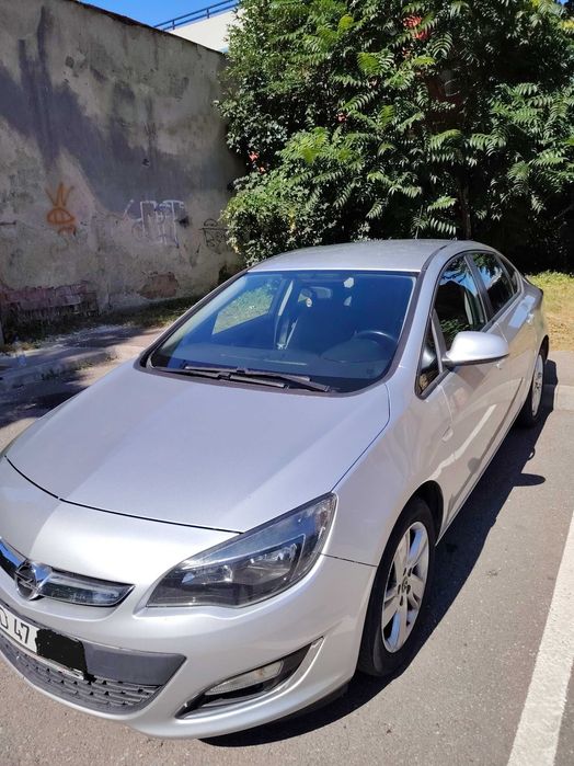 OPEL Astra 2013 — imagine 2