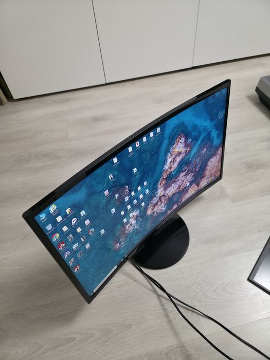 Monitor curbat Samsung 27inch gaming